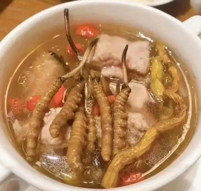 冬虫夏草如何煲汤才能锁住营养?