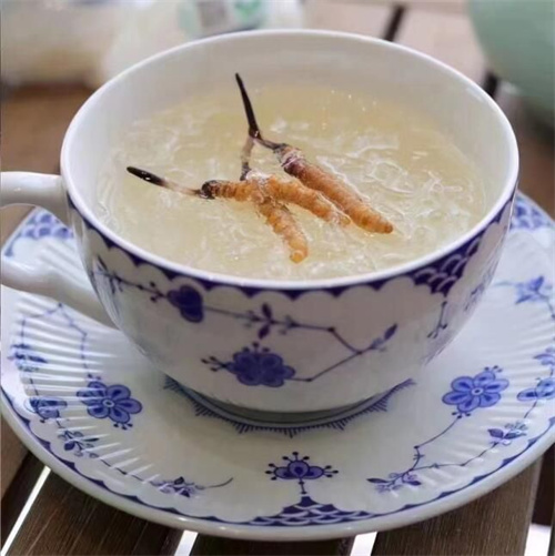 三岁小孩能不能吃冬虫夏草？三岁小孩要在医生的指导下吃冬虫夏草